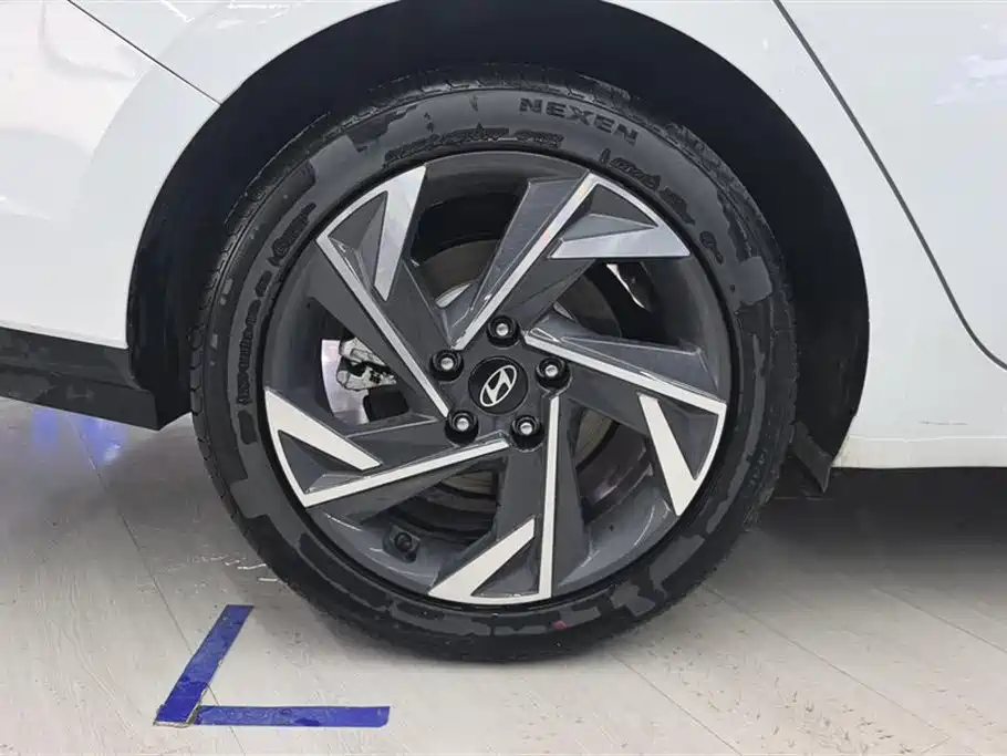 Hyundai Elantra 2023 1.5L CVT GLX Elite