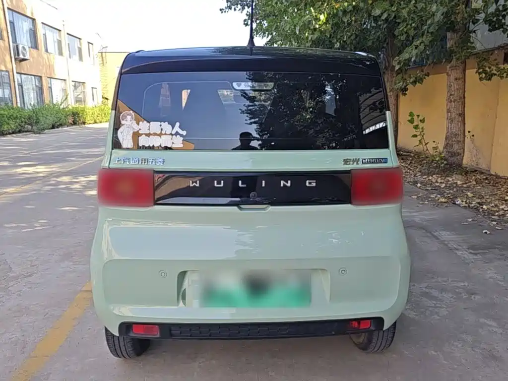 Wuling MINIEV — миниатюра 6