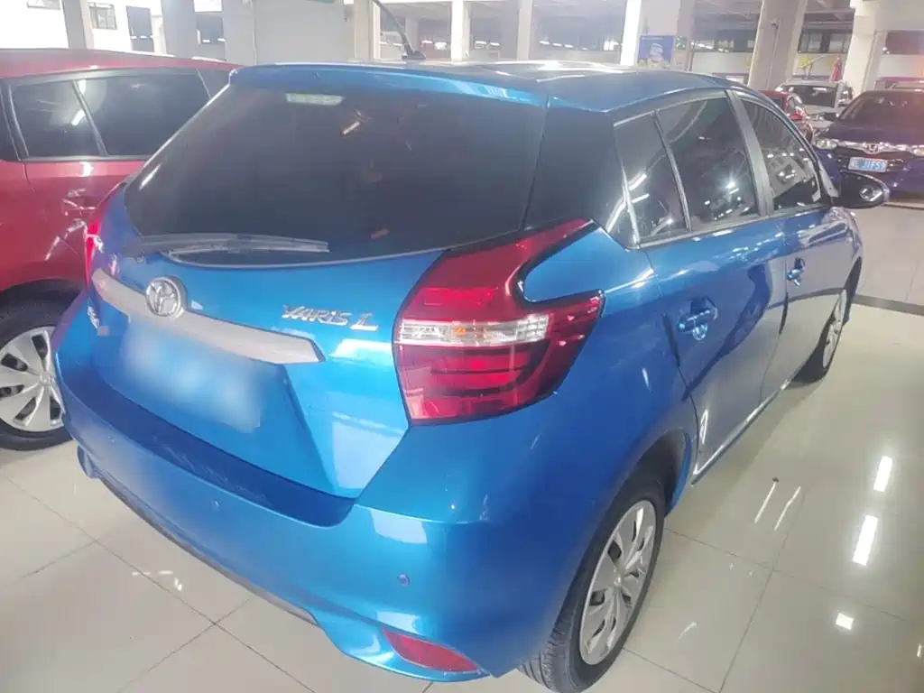 Toyota Yaris L — миниатюра 7