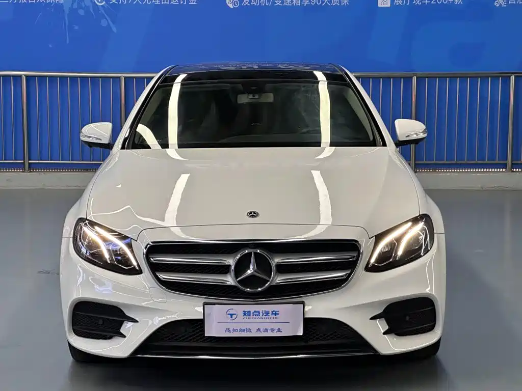 Mercedes-Benz E-Class — миниатюра 4