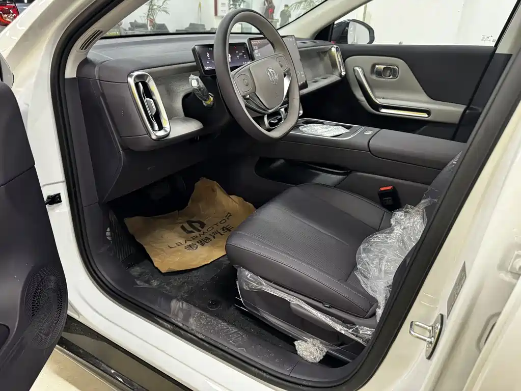 Leapmotor B01 2025 550