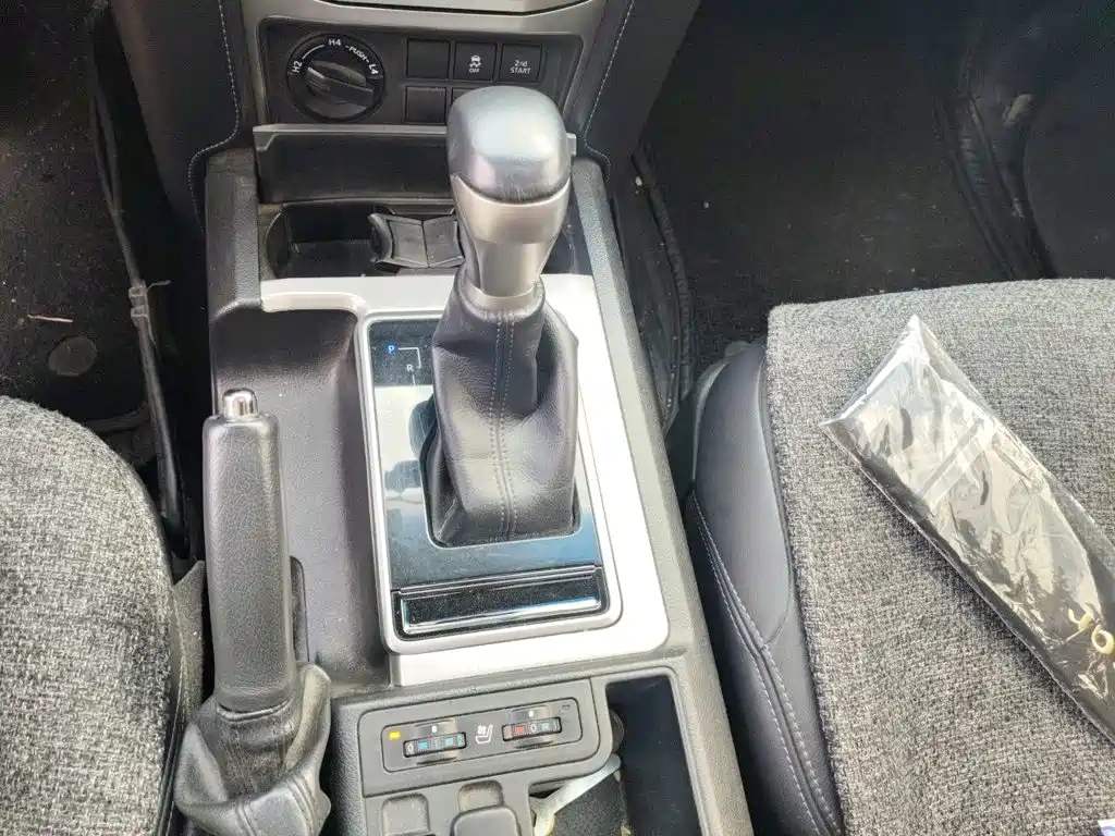 Toyota Prado — миниатюра 15