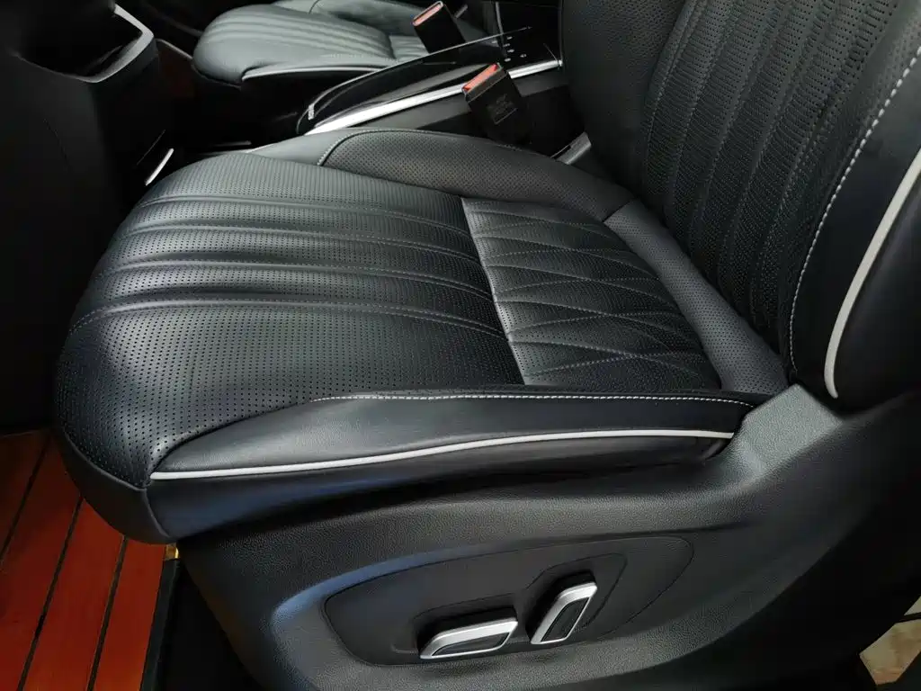 Roewe iMAX8 — миниатюра 20