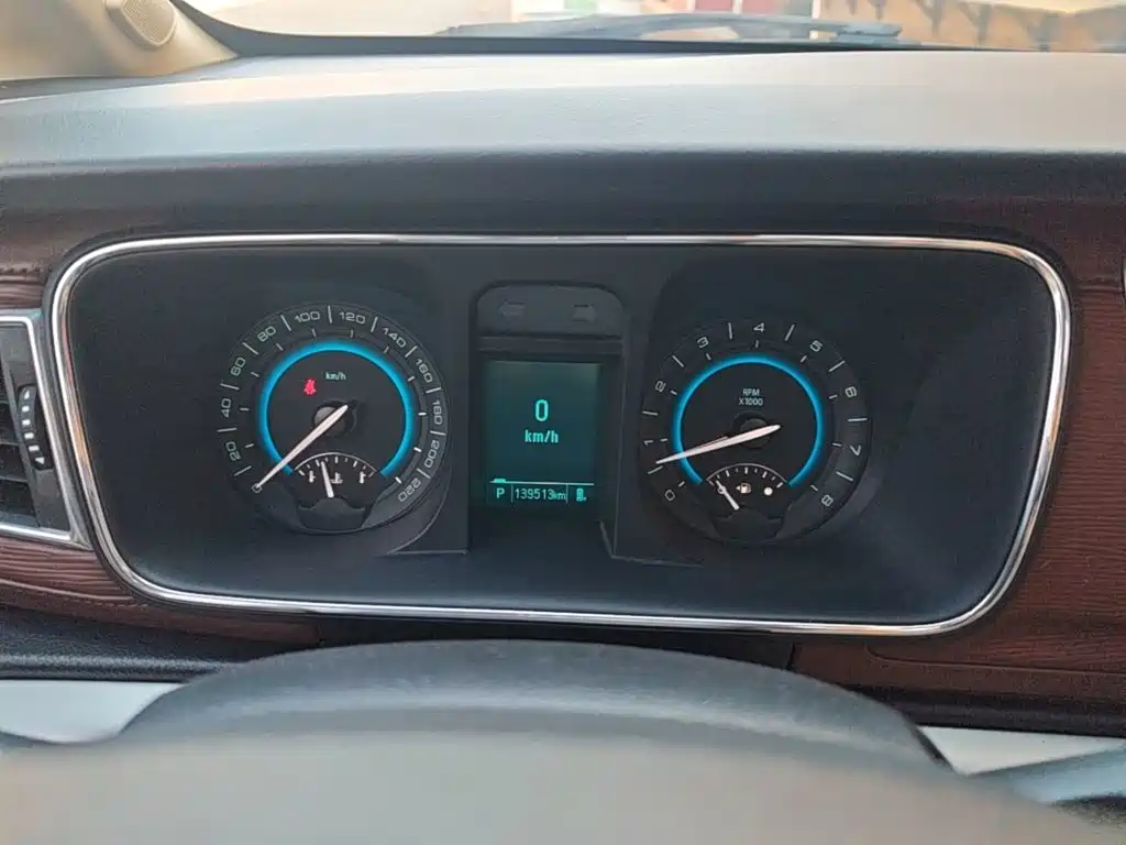 Buick GL8 — миниатюра 12