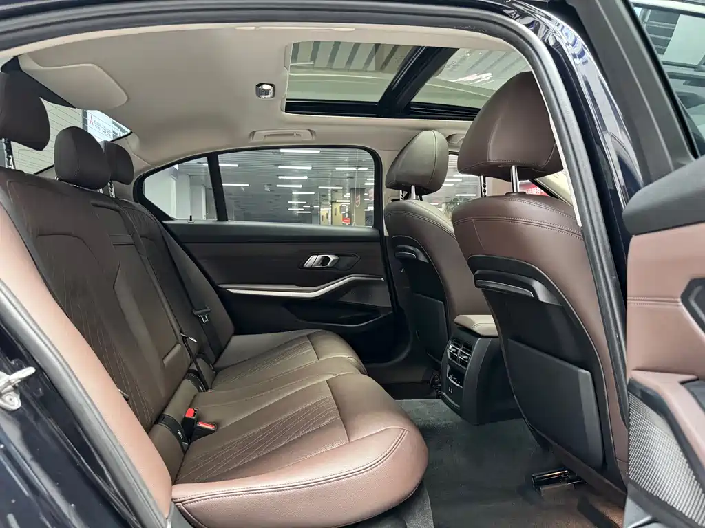 BMW 3 Series — миниатюра 19