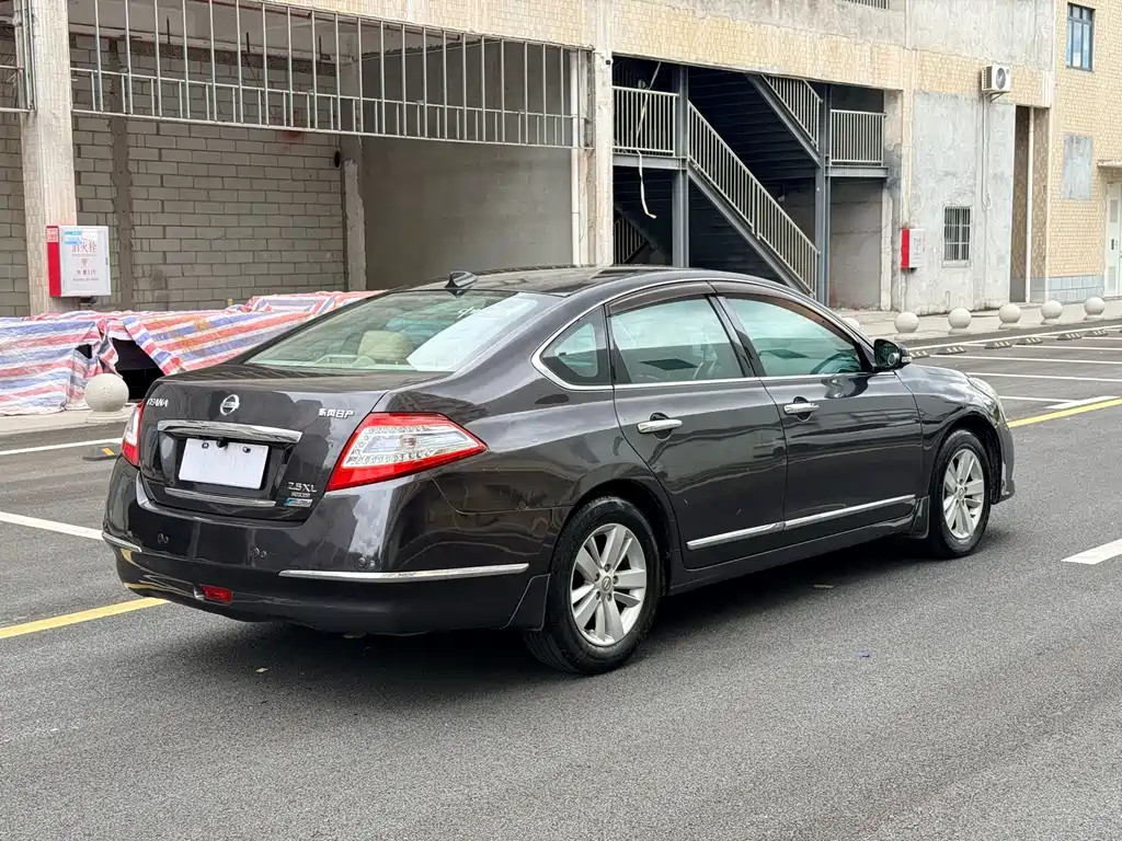 Nissan Teana — миниатюра 9