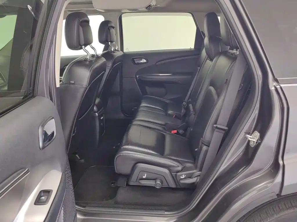 Dodge Journey — миниатюра 15