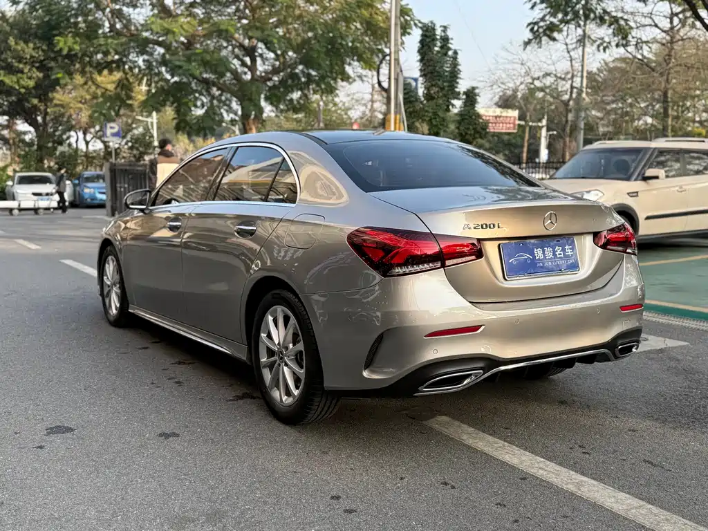 MERCEDES-BENZ A CLASS