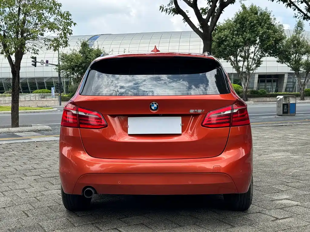 BMW 2 Series Active Tourer — миниатюра 5