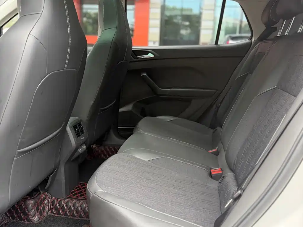 Volkswagen T-Cross — миниатюра 10