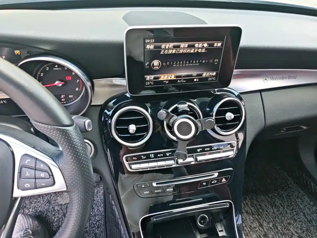 Mercedes-Benz C-Class — миниатюра 18