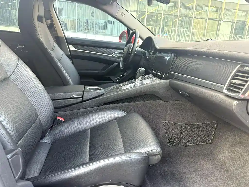 Porsche Panamera — миниатюра 5