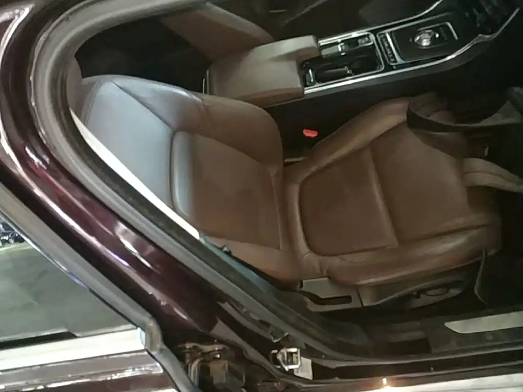 Jaguar XFL — миниатюра 25