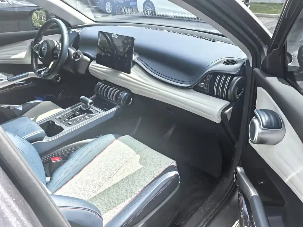 BYD Yuan Plus — миниатюра 11