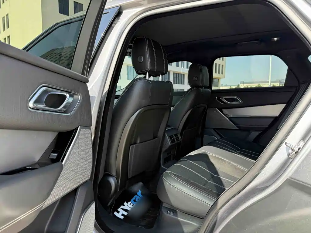 Land Rover Velar — миниатюра 16