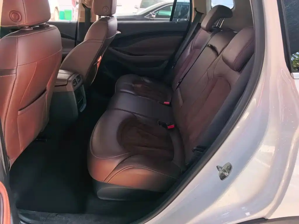 Buick Envision Plus — миниатюра 17
