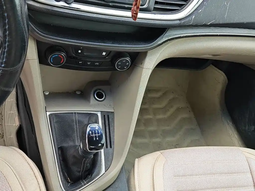 Buick Excelle — миниатюра 14