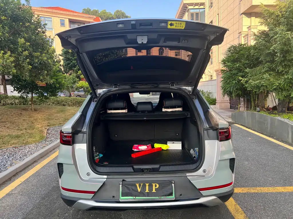 BYD PLUS New Energy — миниатюра 9