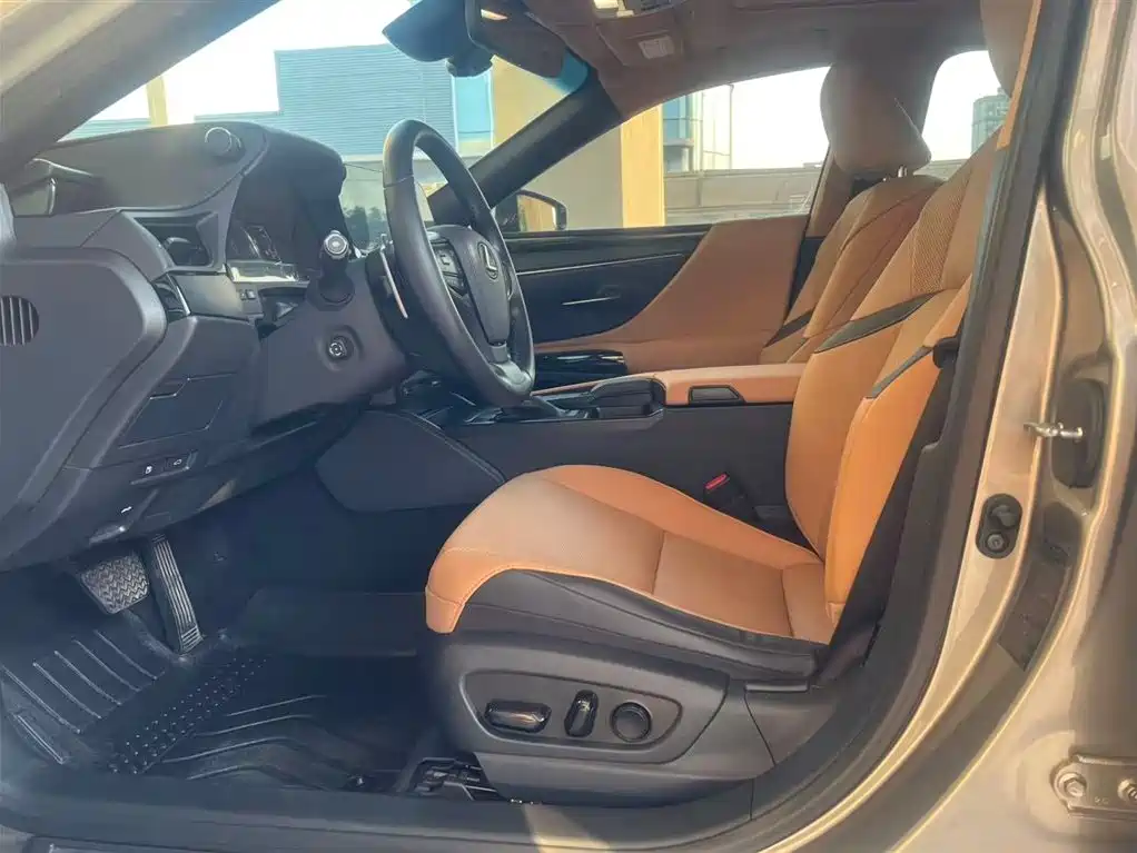 Lexus ES — миниатюра 4