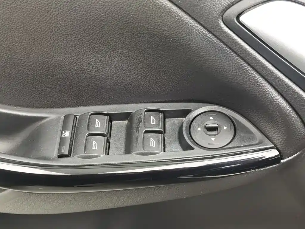 Ford Focus — миниатюра 9