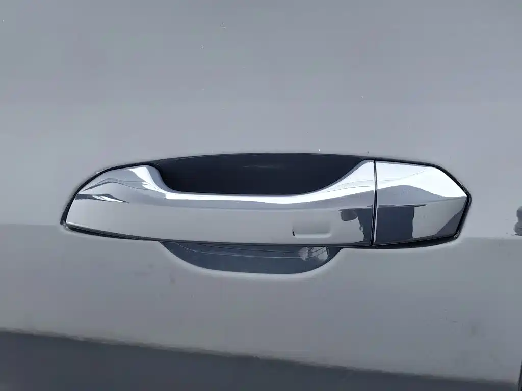 Audi e-tron (Import) — миниатюра 18