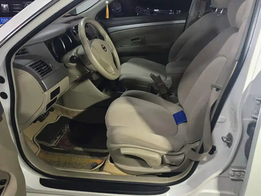 Nissan Sylphy — миниатюра 9