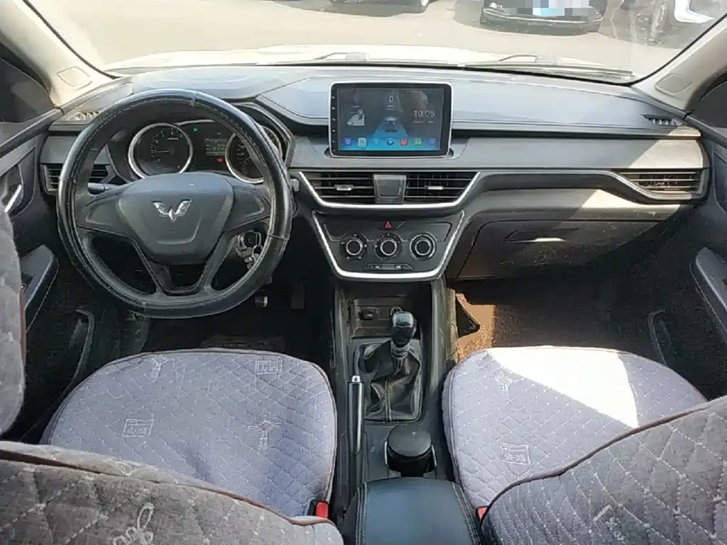 Wuling Hongguang S3 — миниатюра 10
