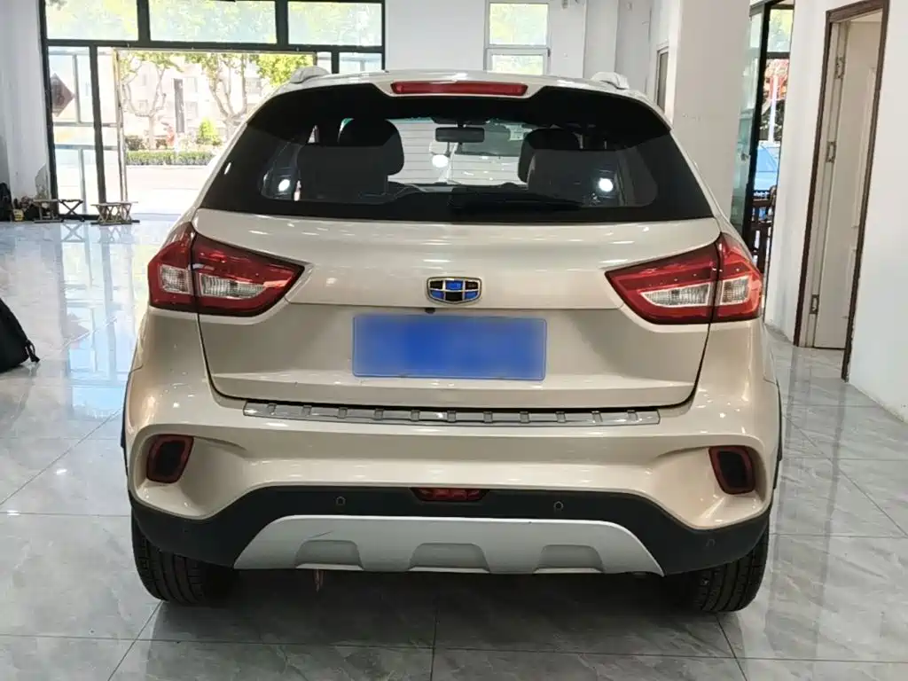 Geely Vision X3 — миниатюра 6