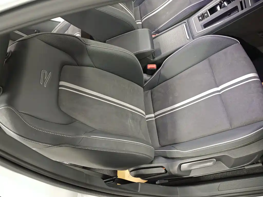 Volkswagen Golf — миниатюра 11