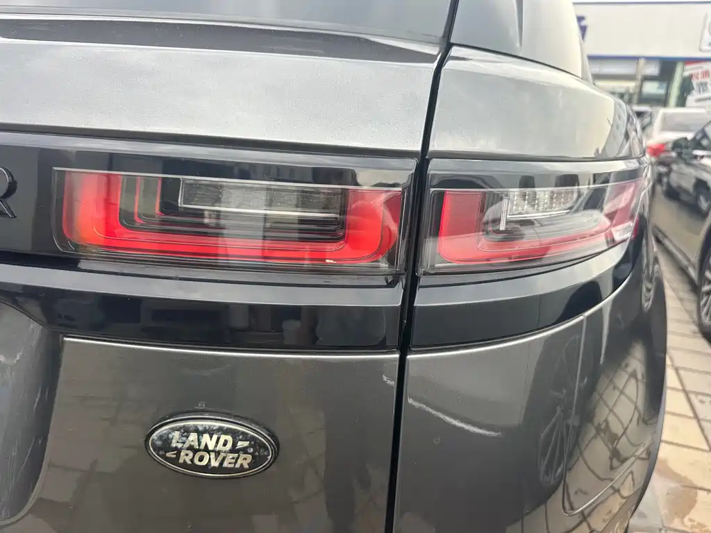 Land Rover Velar — миниатюра 14