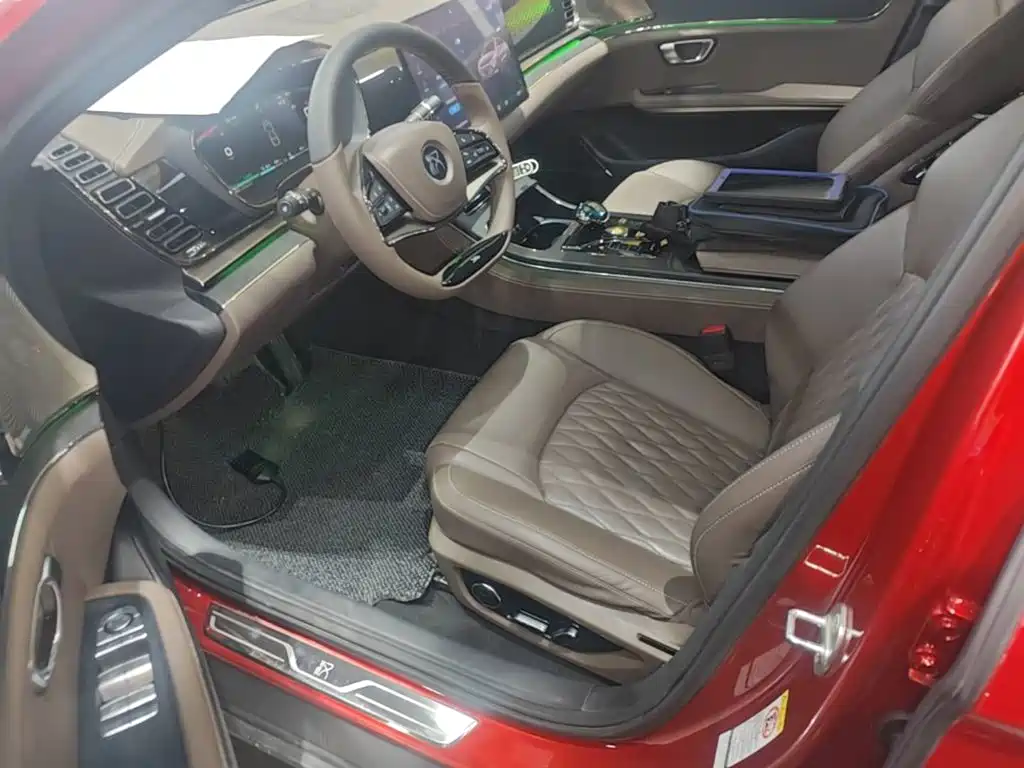 BYD Han — миниатюра 15
