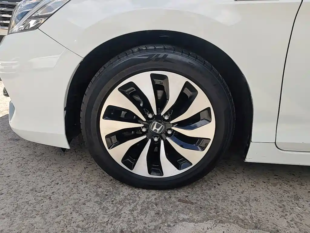 Honda Accord — миниатюра 23