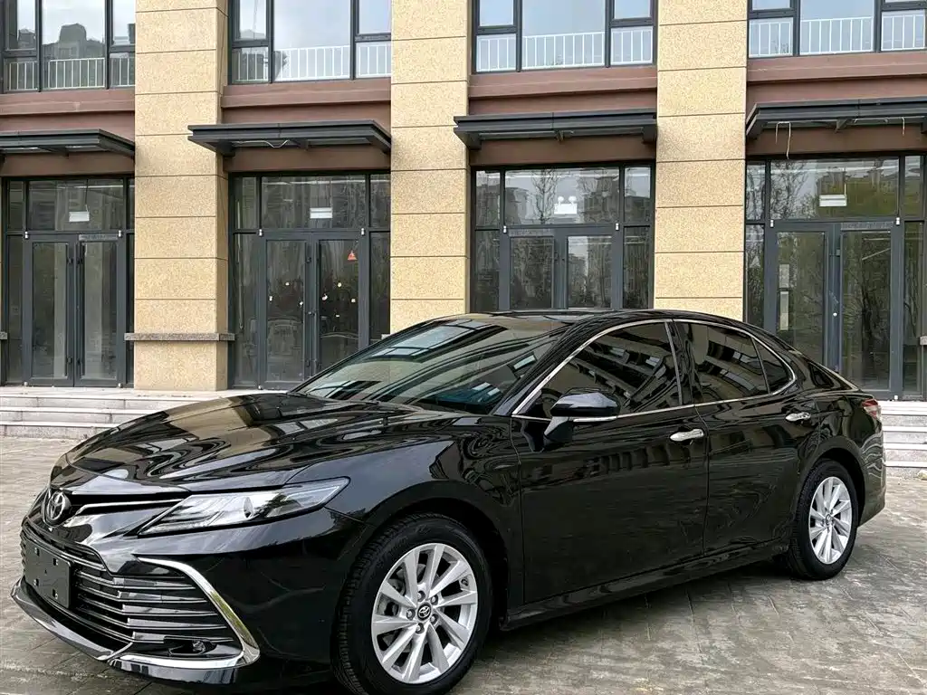Toyota Camry 2021 2.0G Luxury