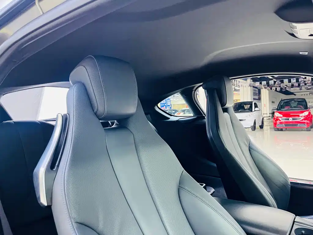 BMW i8 — миниатюра 15