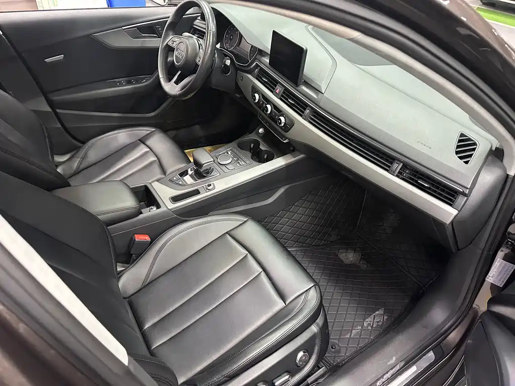 Audi A4L — миниатюра 10