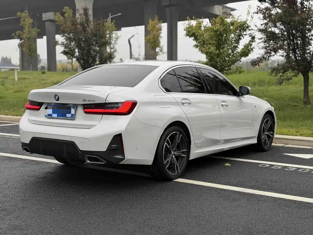 BMW 3 Series — миниатюра 4
