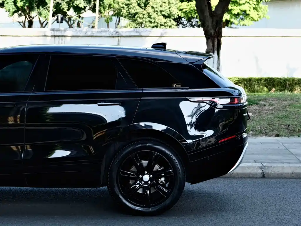 Land Rover Range Rover Velar 2022 250PS