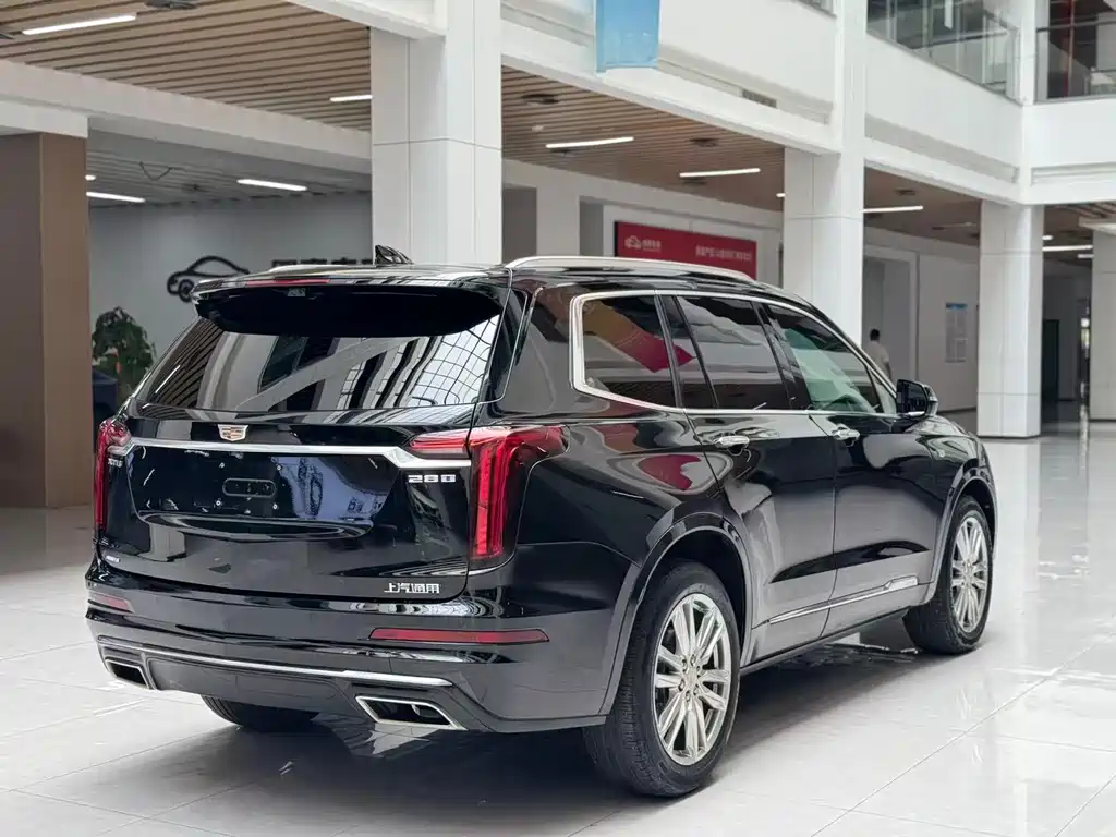 Cadillac XT6 — миниатюра 5