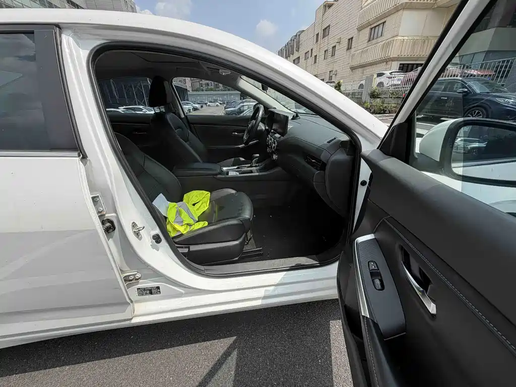 Nissan Sylphy — миниатюра 14