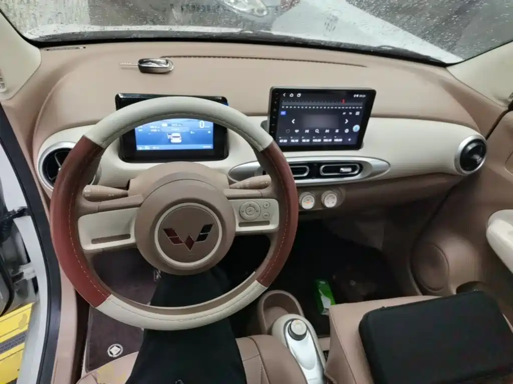 Wuling MINIEV — миниатюра 10