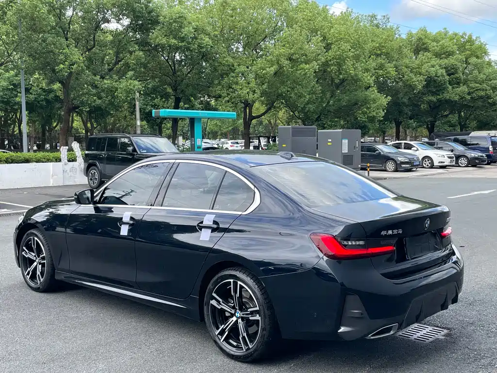BMW 3 Series — миниатюра 27