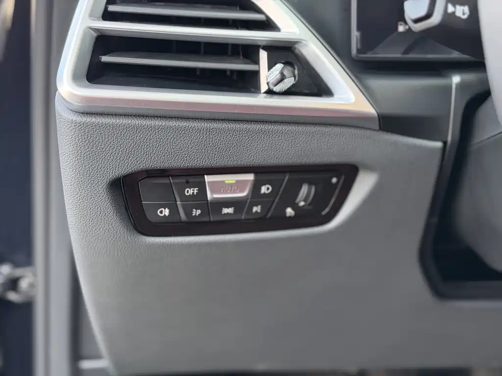 BMW 3 Series — миниатюра 16
