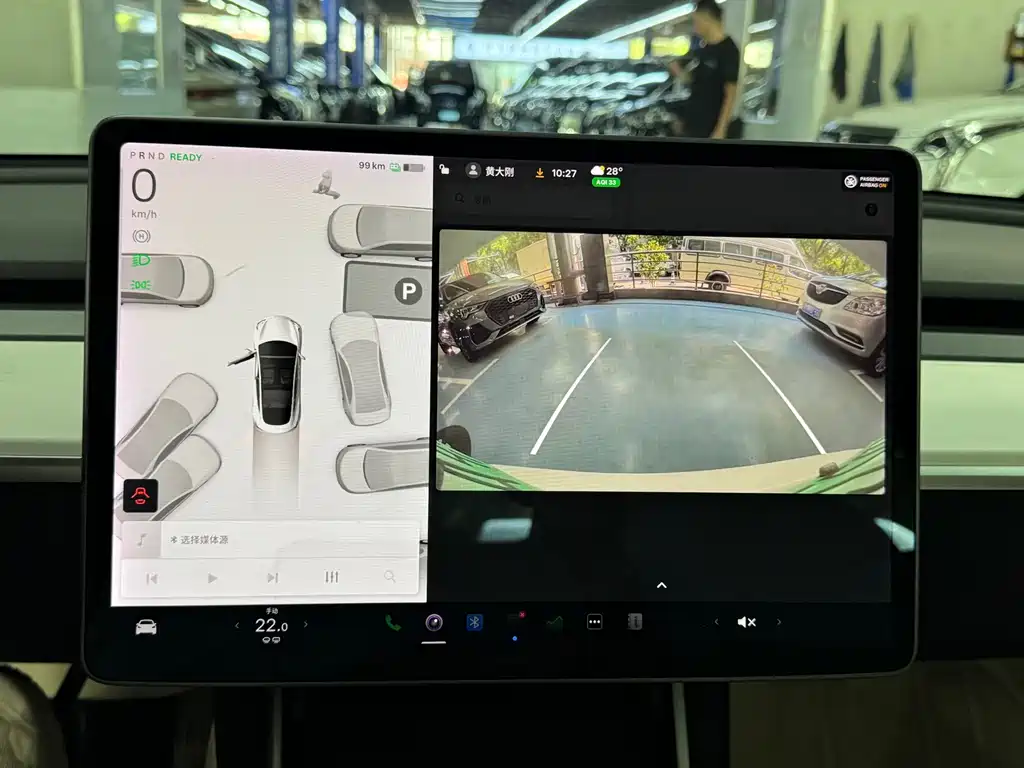 Tesla Model 3 — миниатюра 11