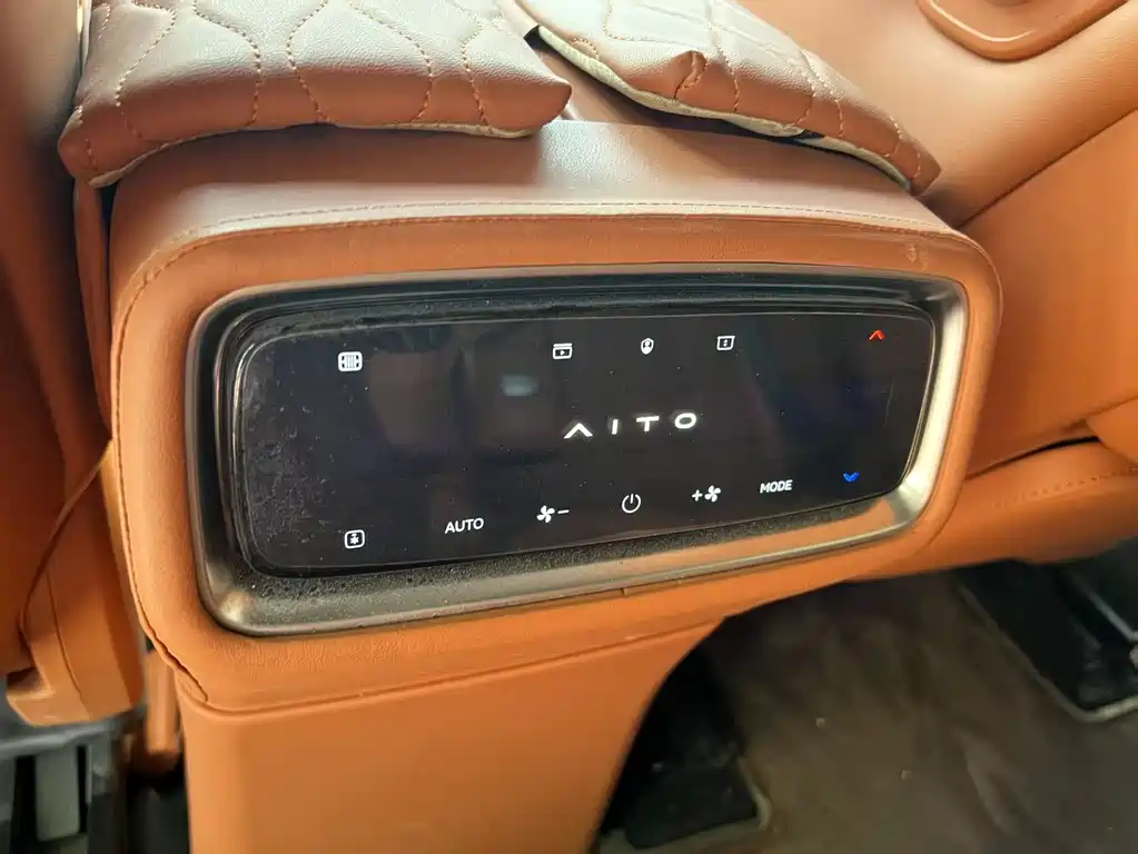 Aito M9 2024 Ultra 52kWh 6 мест