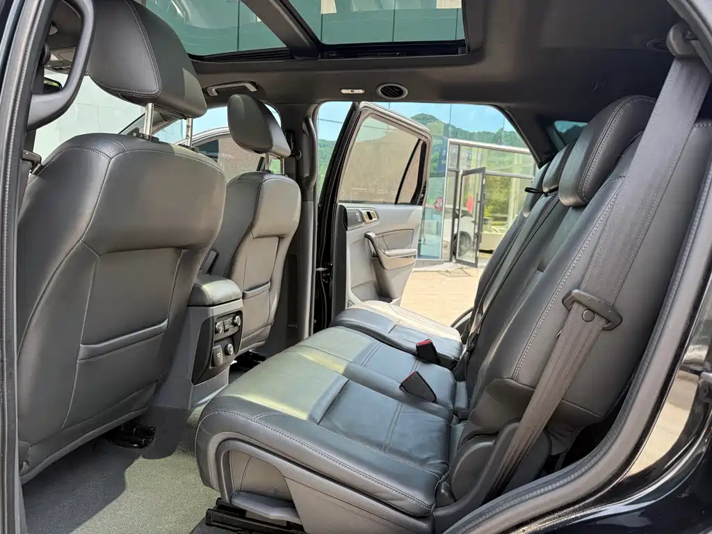 Ford Everest 2016 2.0T AT Flagship