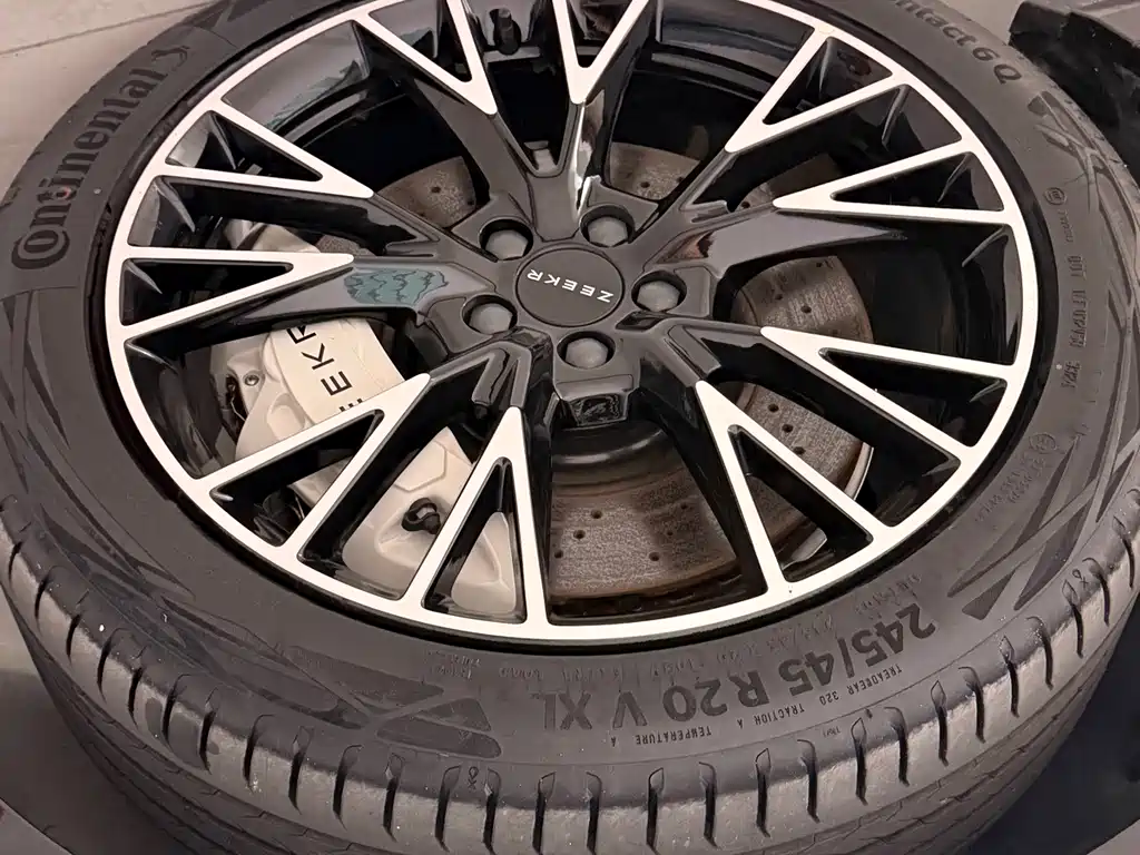 Zeekr X — миниатюра 7