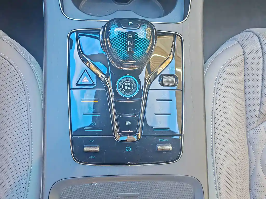 BYD Han — миниатюра 11