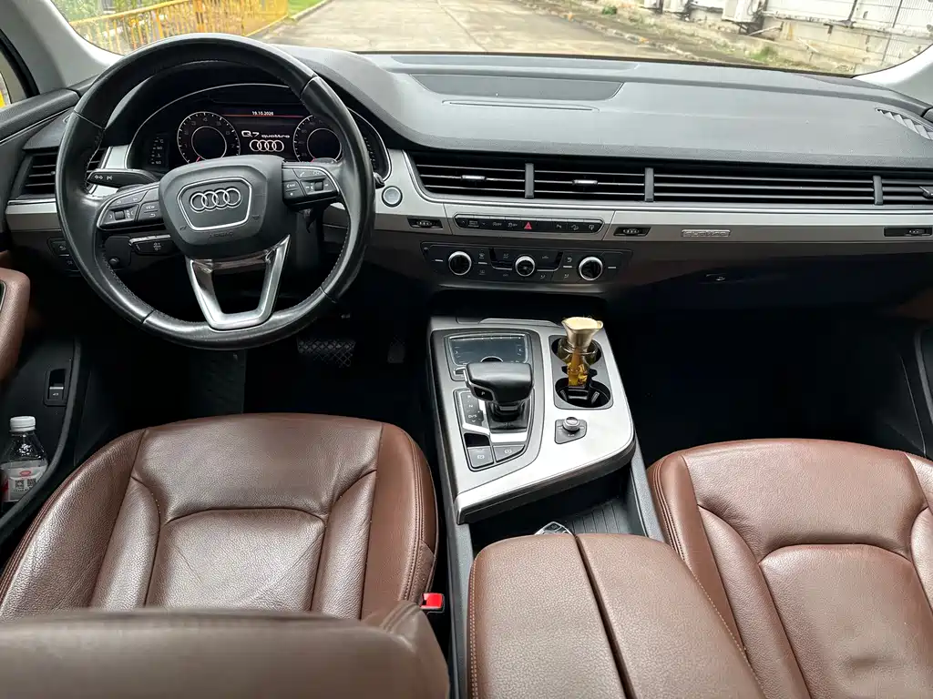 Audi Q7 — миниатюра 9