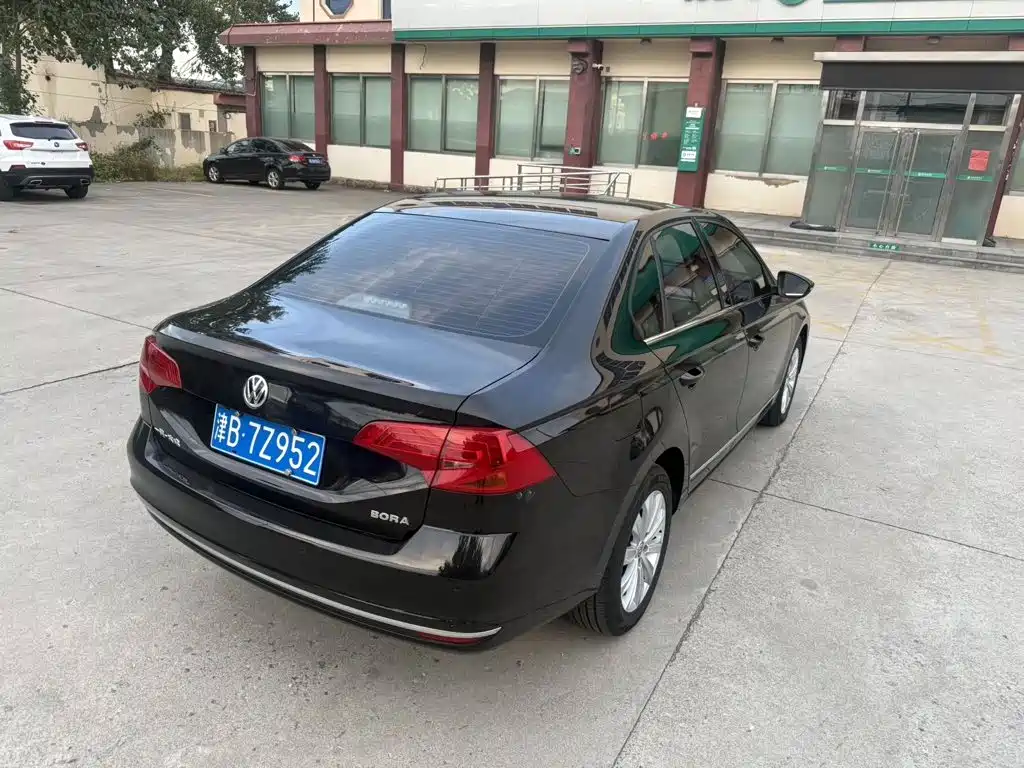 Volkswagen Bora — миниатюра 4