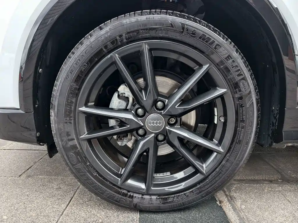 Audi Q2L — миниатюра 5